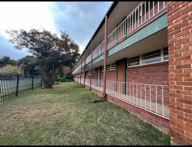 2 BEDROOM APARTMENT FOR SALE IN CULEMBORG PARK